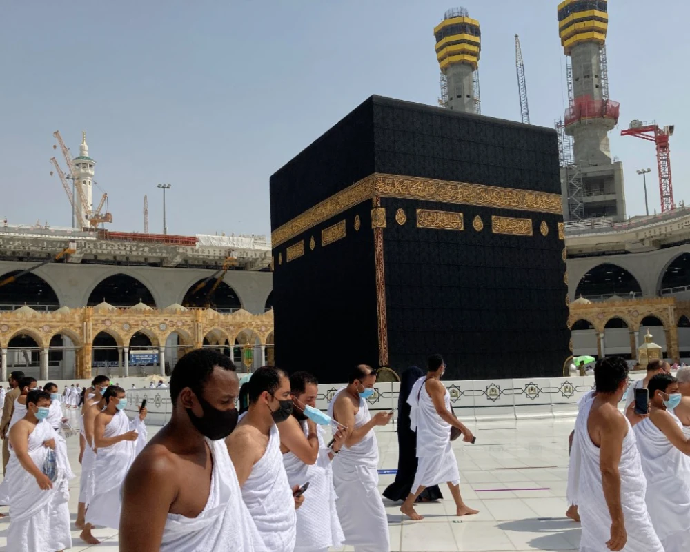14 Nights 4 Star  Gold Umrah Package