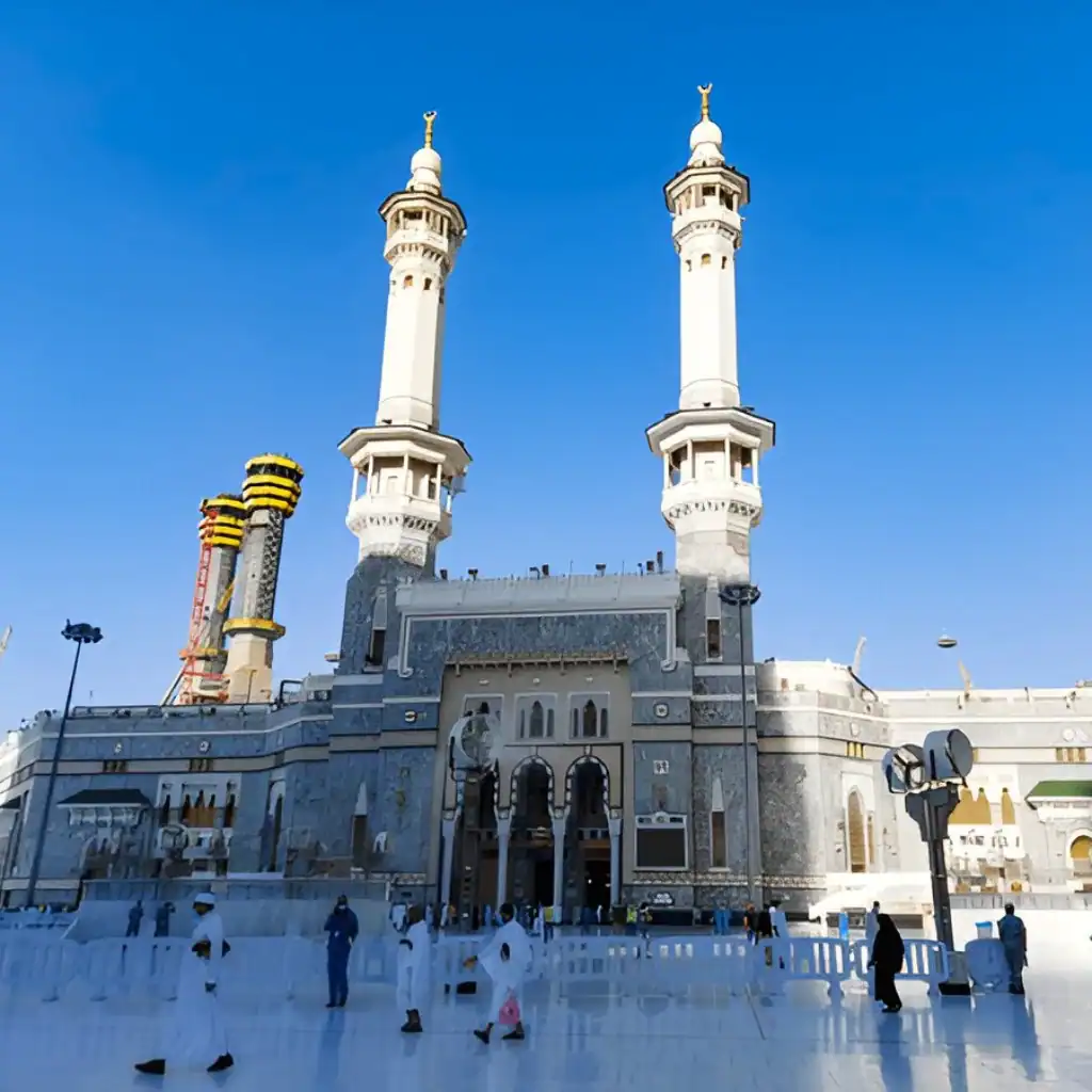 14 Nights 4 Star February Umrah Package