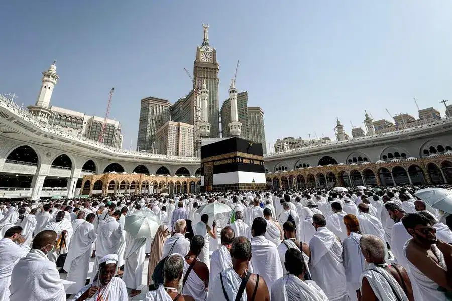 10 Nights 3 Star Manchester Umrah Package