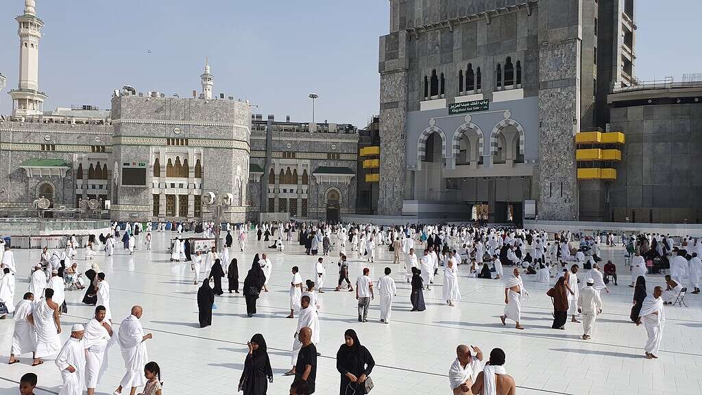 10 Nights 5 Star London Umrah Package